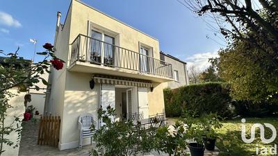 Maison - 102 m² - 5 pièces