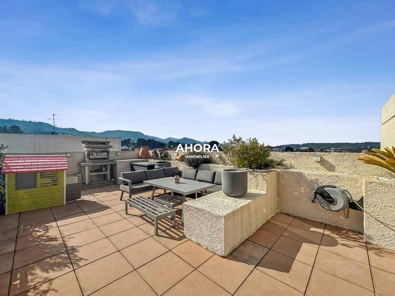 Appartement - 64 m² - 3 pièces