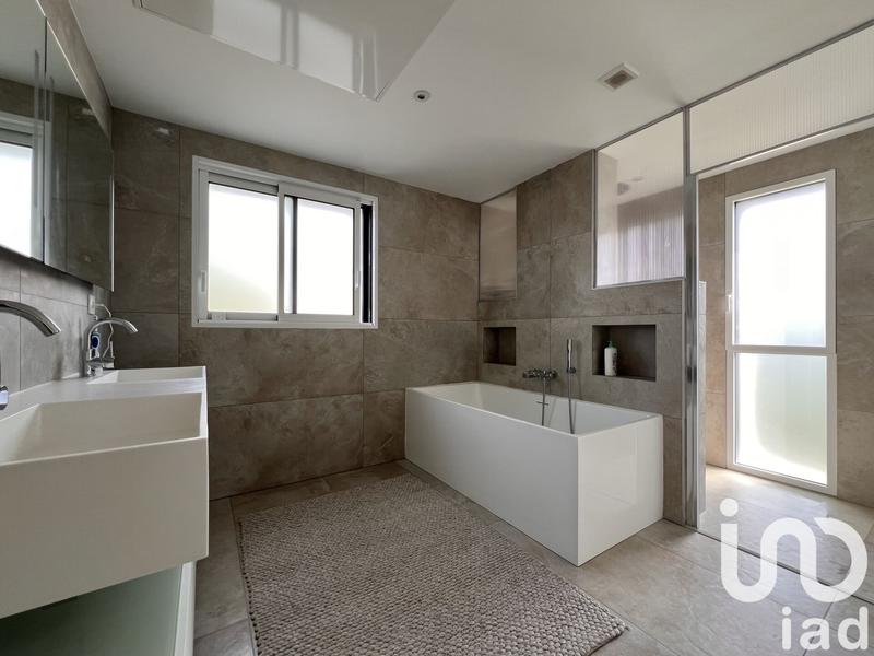 Maison de maîtres - 190 m² - 6 pièces