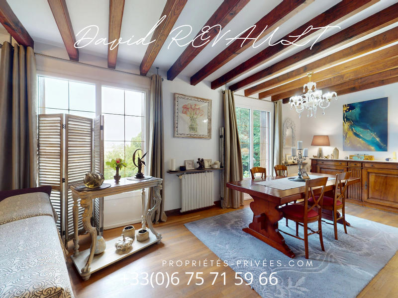 Maison - 180 m² - 9 pièces