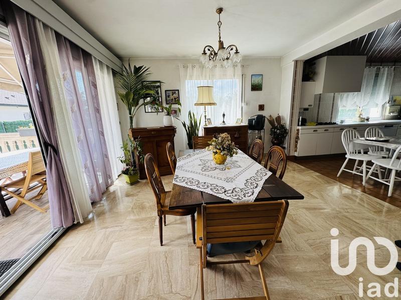 Maison - 263 m² - 8 pièces