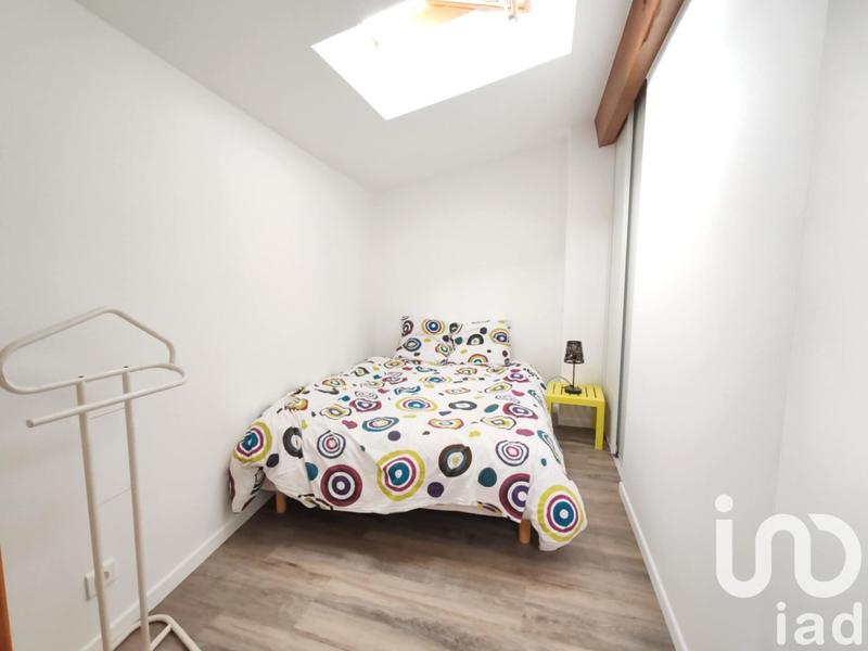 Maison - 239 m² - 9 pièces