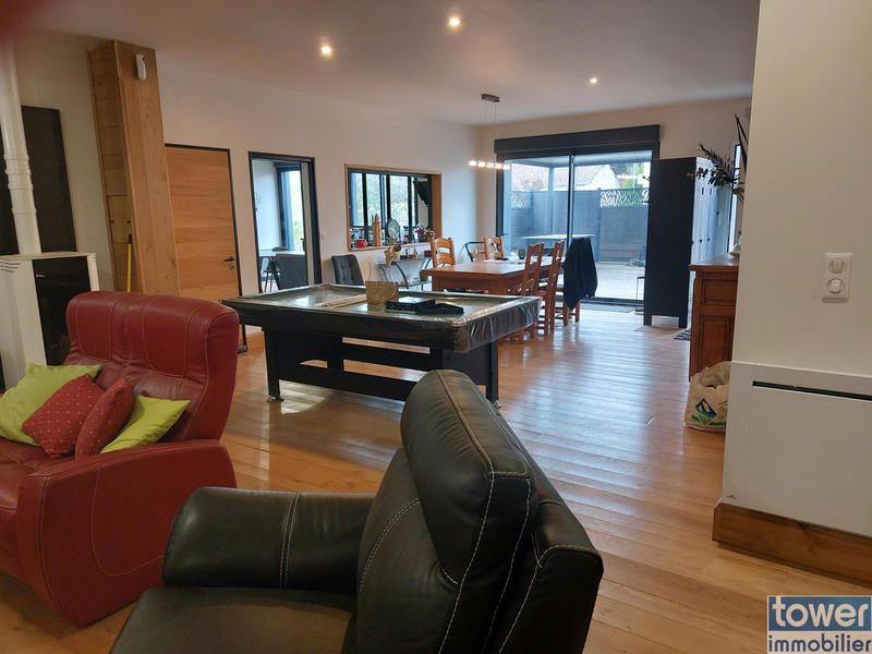 Maison - 150 m² - 5 pièces