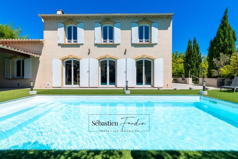 Maison - 162 m² - 5 pièces