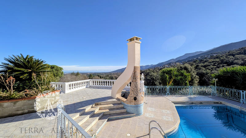 Villa - 158 m² - 6 pièces