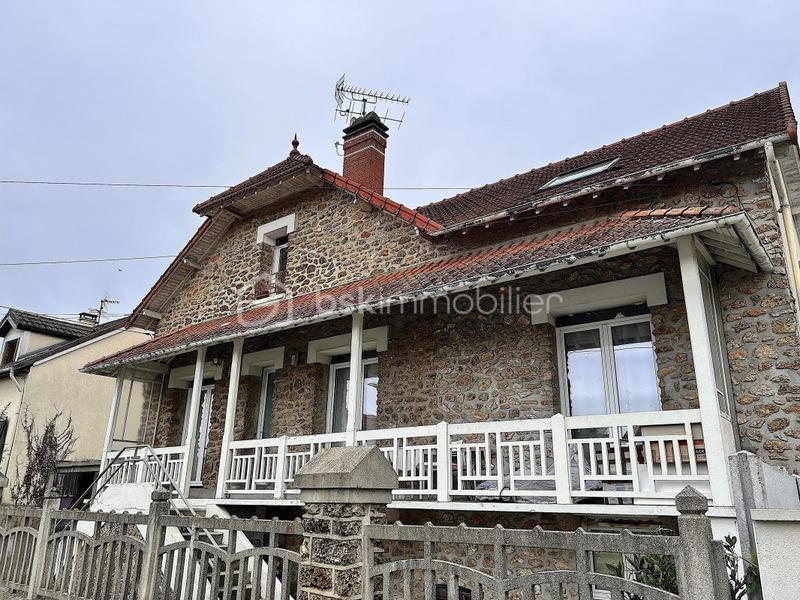 Immeuble - 240 m² - 13 pièces