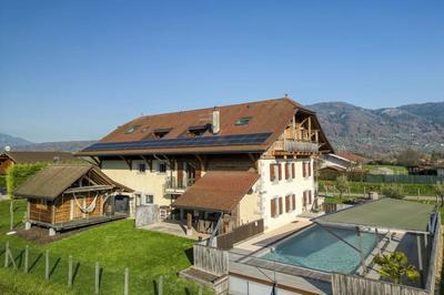 Propriété - 393 m² - 12 pièces