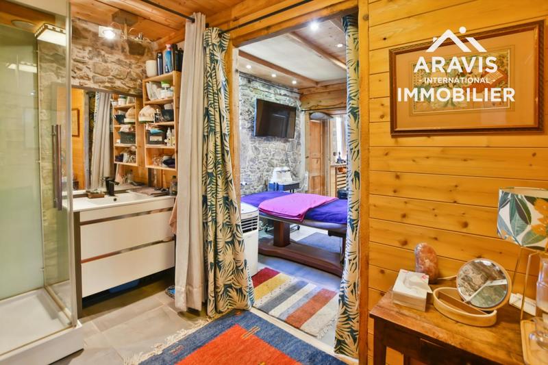 Châlet - 600 m² - 17 pièces