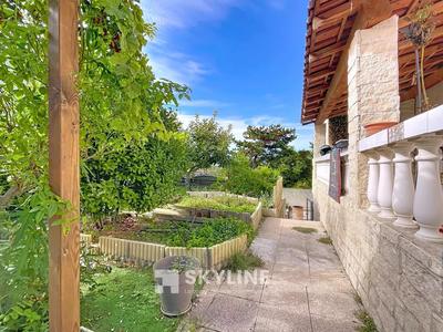 Maison - 147 m² - 7 pièces