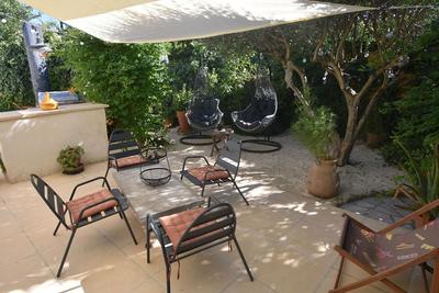 Maison - 235 m² - 8 pièces