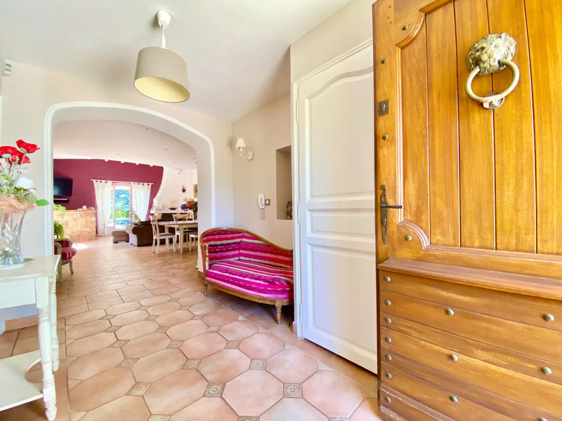 Maison - 287 m² - 9 pièces