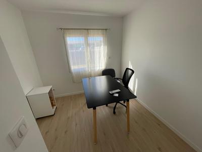 Bureau - 80 m² - 4 pièces