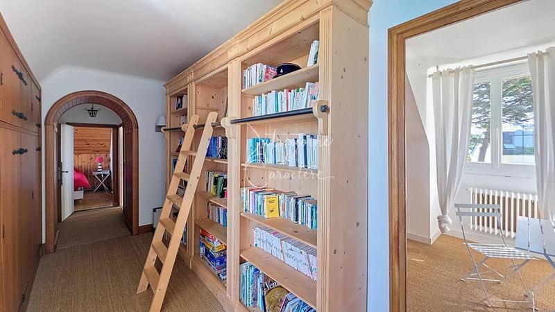 Villa - 186 m² - 9 pièces