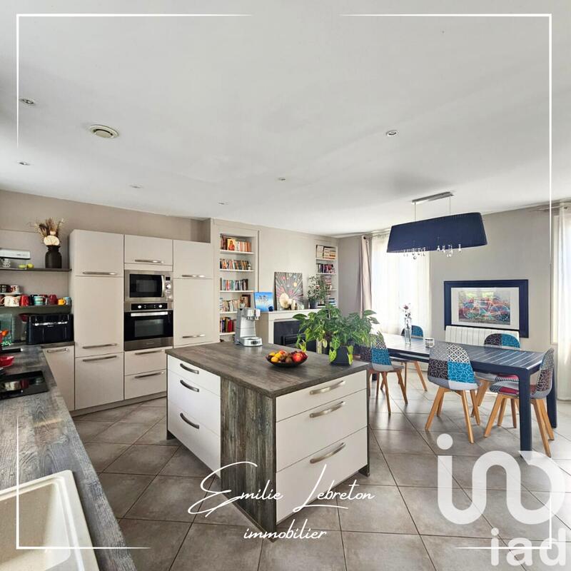 Maison - 170 m² - 7 pièces