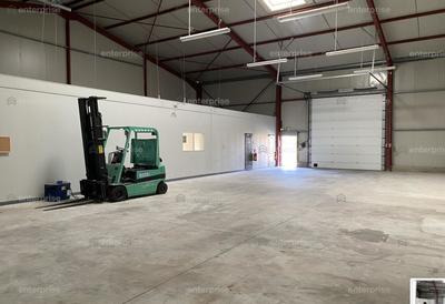 Local d'activité / Entrepôt - 600 m²