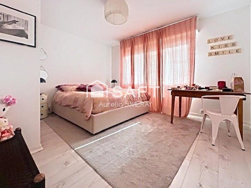 Appartement - 99 m² - 4 pièces