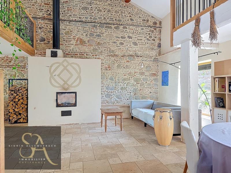 Propriété - 339 m² - 12 pièces