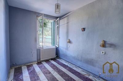 Maison - 212 m² - 9 pièces