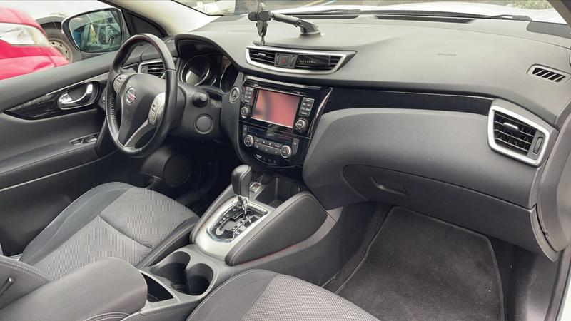 Nissan Qashqai 2 1.2 Dig-T 115 Xtronic n-Connecta - Automatique Entretien constructeur