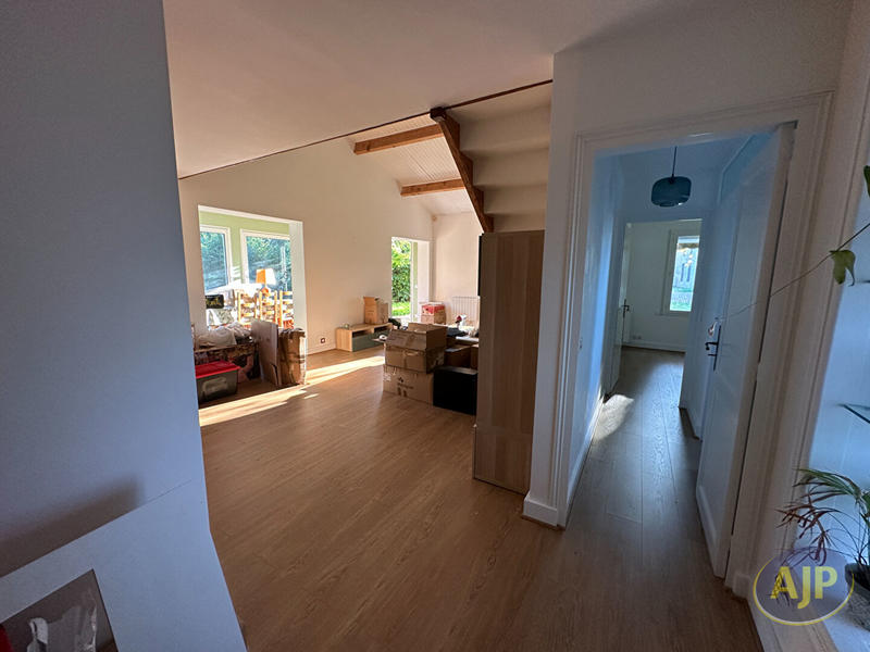 Maison - 171 m² - 6 pièces