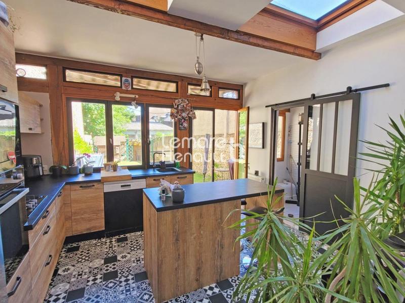 Maison de ville - 130 m² - 7 pièces