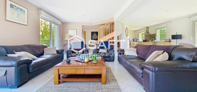 Maison - 270 m² - 7 pièces