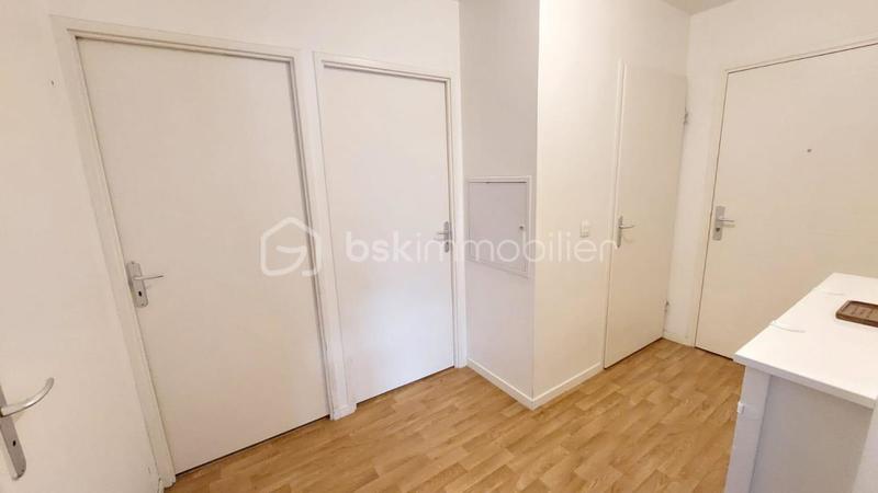 Appartement - 5 094 m² - 3 pièces