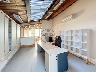 Bureau - 91 m² - 3 pièces