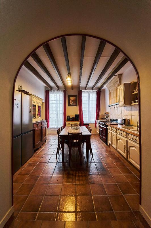 Maison - 342 m² - 8 pièces