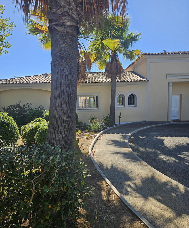 Maison - 111 m² - 4 pièces