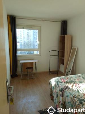 Chambre - 10 m² - 1 pièce