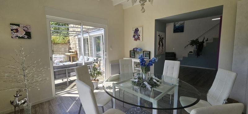 Maison - 220 m² - 5 pièces