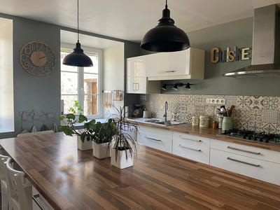 Corps de ferme - 335 m² - 14 pièces