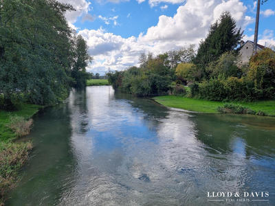 Maison - 272 m² - 8 pièces