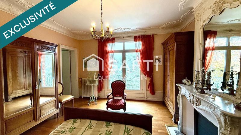 Maison - 207 m² - 8 pièces