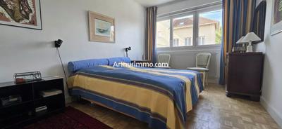 Maison - 200 m² - 6 pièces