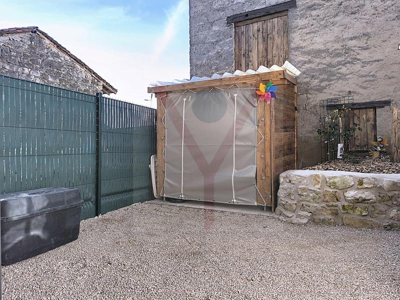 Maison - 99 m² - 3 pièces