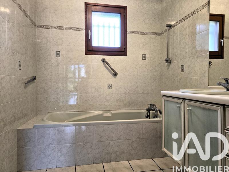 Maison - 98 m² - 4 pièces