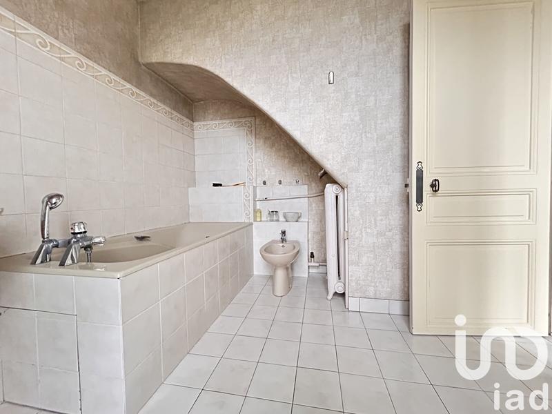 Maison - 157 m² - 8 pièces