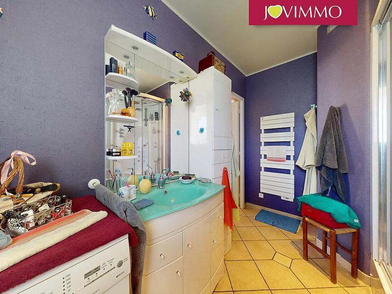 Maison - 260 m² - 9 pièces