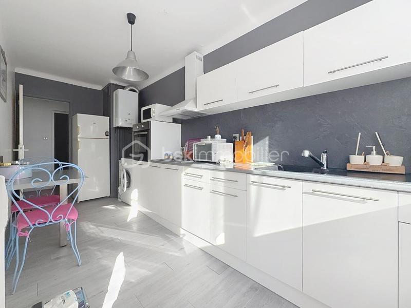 Appartement - 77 m² - 3 pièces