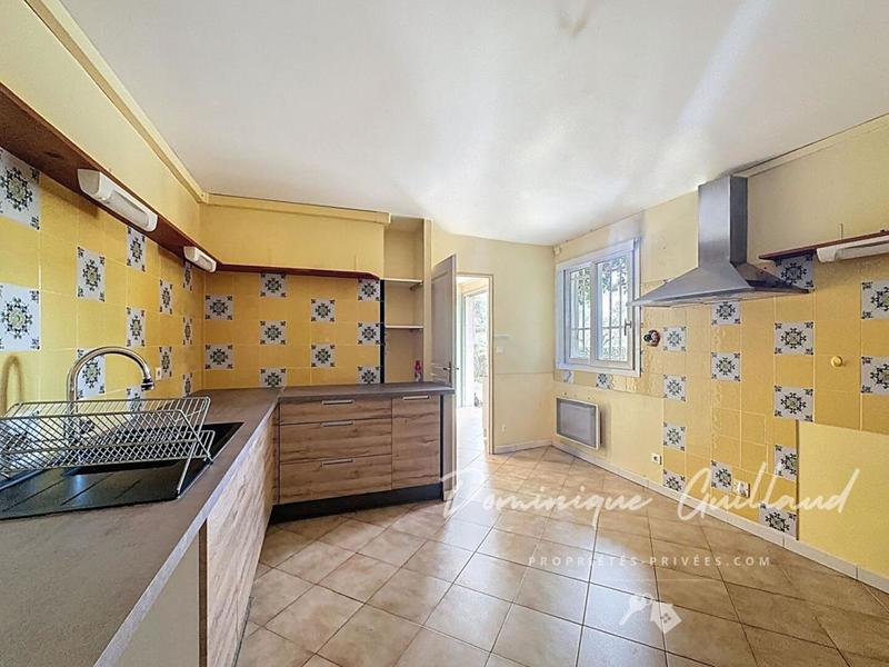 Maison - 280 m² - 7 pièces