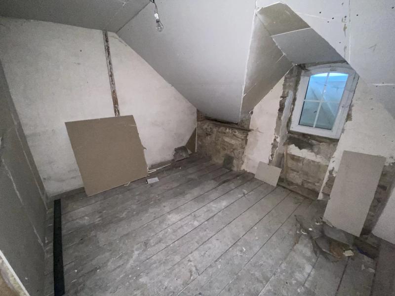 Maison - 227 m² - 7 pièces