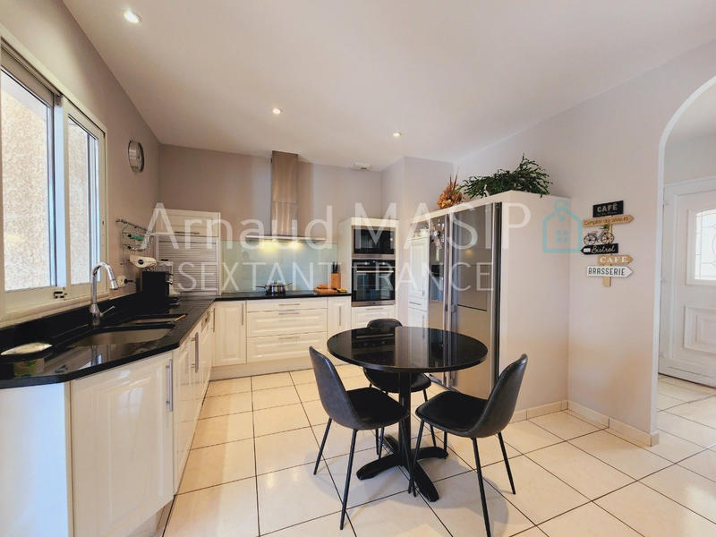 Maison - 152 m² - 6 pièces