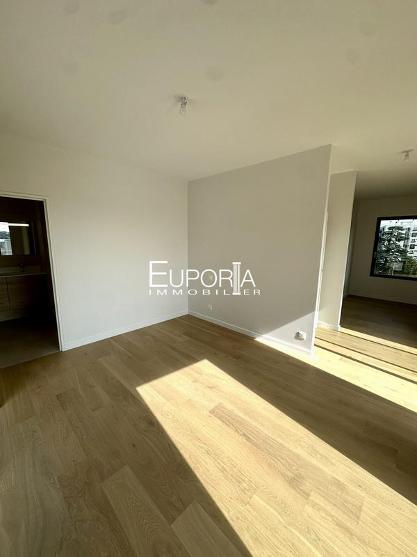 Appartement - 127 m² - 4 pièces