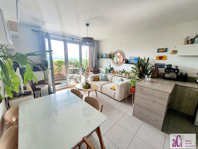 Appartement - 72 m² - 4 pièces