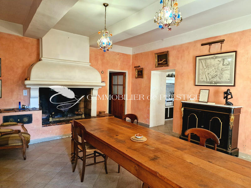 Bastide - 250 m² - 7 pièces