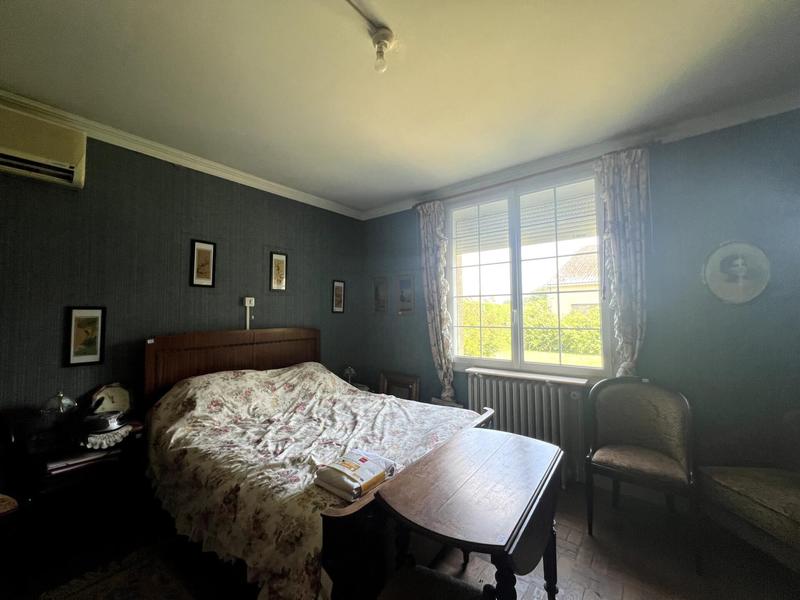 Maison - 249 m² - 13 pièces