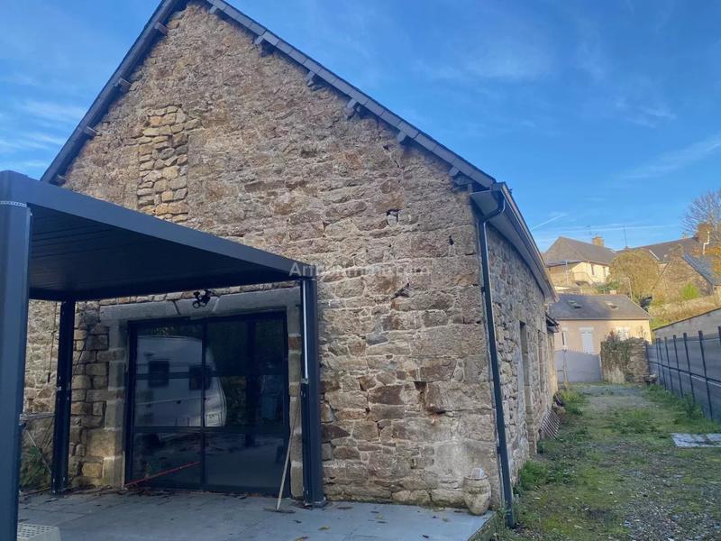 Maison - 130 m² - 2 pièces