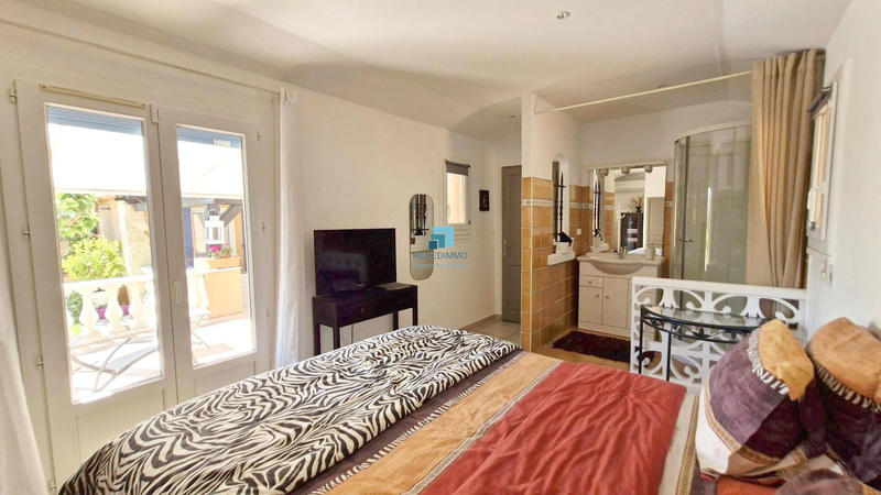 Maison - 195 m² - 6 pièces